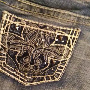 VANITY WHISKERED WITH BLING JEANS